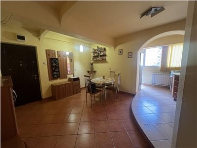 Apartament 3 camere zona Piata Marasti