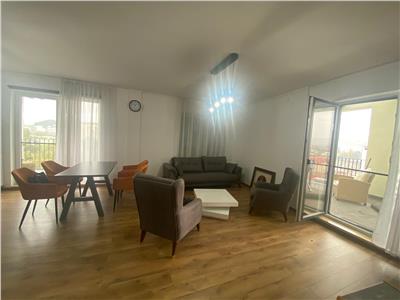 Apartament 3 camere 70mp,terasa 45mp, Centru,zona Scala Center