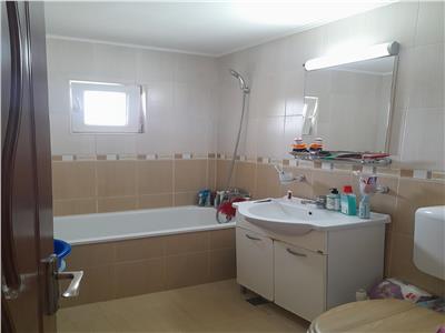 Apartament de vanzare 2 camere zona Fabricii de Zahar!