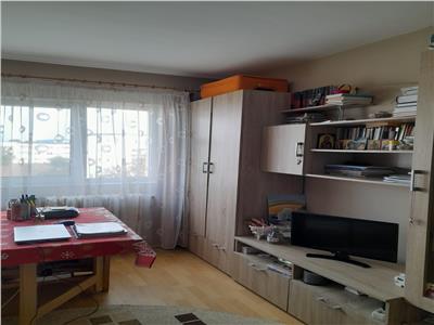 Apartament de vanzare 2 camere zona Fabricii de Zahar!