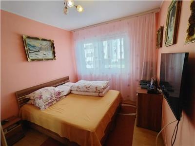 Apartament de vanzare 2 camere si parcare zona Oasului!