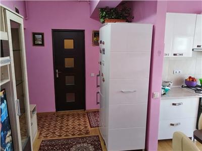 Apartament de vanzare 2 camere si parcare zona Oasului!