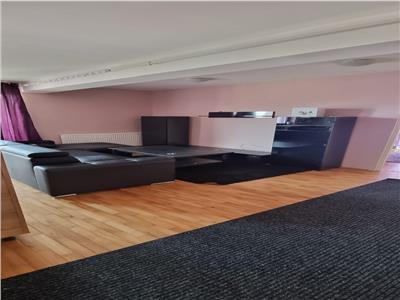 Apartament 3 camere, 2 GARAJE, etaj intermediar! Zona Sub Cetate!