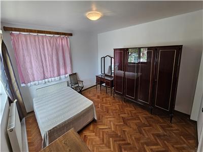 Casa zona Plevnei cu 700mp teren, garaj 40mp, Marasti, pretabila gradinita,firma  sau locuit.