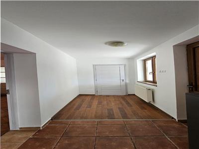 Casa zona Plevnei cu 700mp teren, garaj 40mp, Marasti, pretabila gradinita,firma  sau locuit.