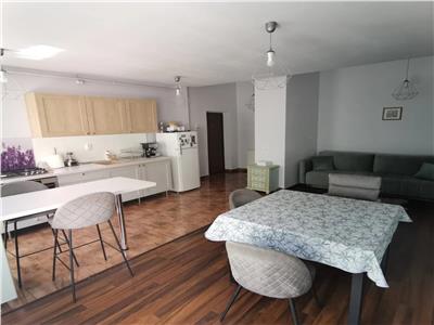 Apartament 2 camere, etaj intermediar si parcare! Zona Eroilor!