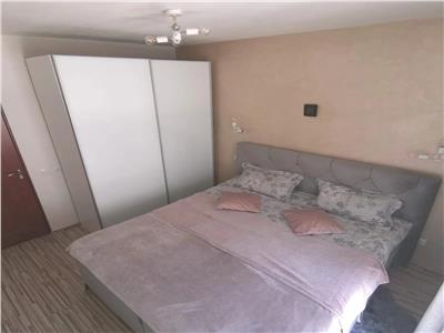 Apartament 2 camere, etaj intermediar si parcare! Zona Eroilor!