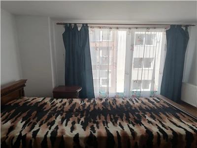 Apartament decomandat 3 camere, garaj si boxa! Zona Florilor!