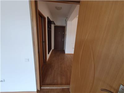 Apartament de vanzare 2 camere, 2 balcoane si parcare zona Florilor!