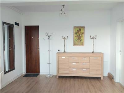 Apartament 2 camere, LIFT, parcare! Zona Terra!